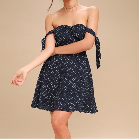 Lulus Dresses & Skirts - NWT Lulu’s Navy Off the Shoulder Dress